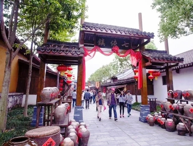 游走版权灰色地带 《武林外传》诉横店影城侵权