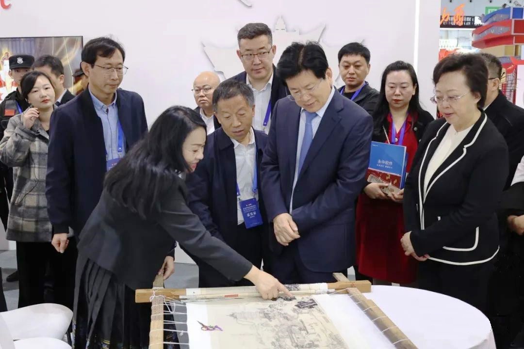我省15家重点版企700余件展品亮相版博会
