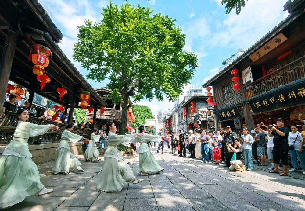 服装第一街:管家式服务 破解服装业版权之困