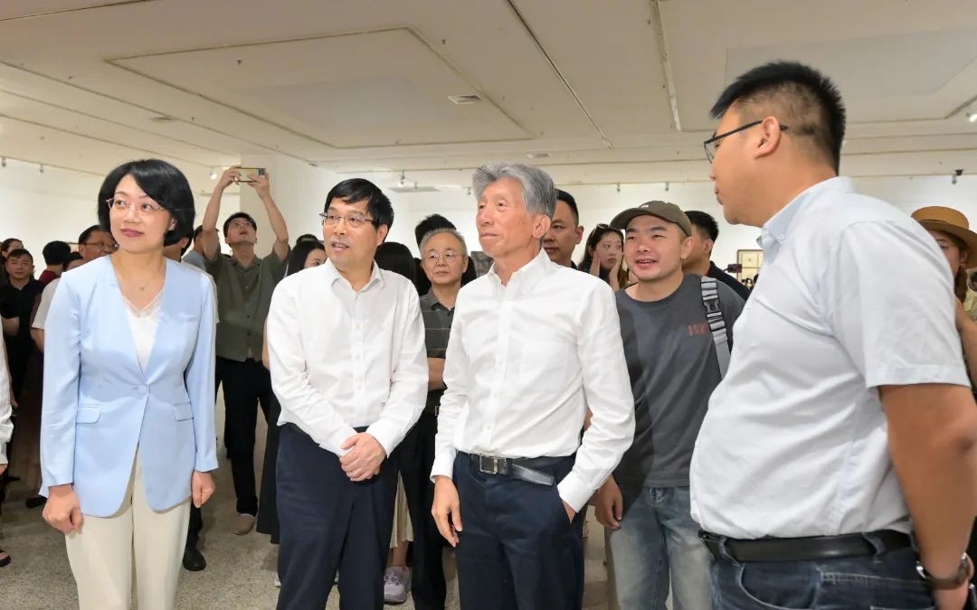 第十四届全国美术作品展览漆画作品展在武汉开幕