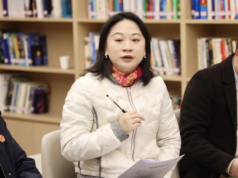 东湖高新区法院一案一席谈:代码与画布的对话