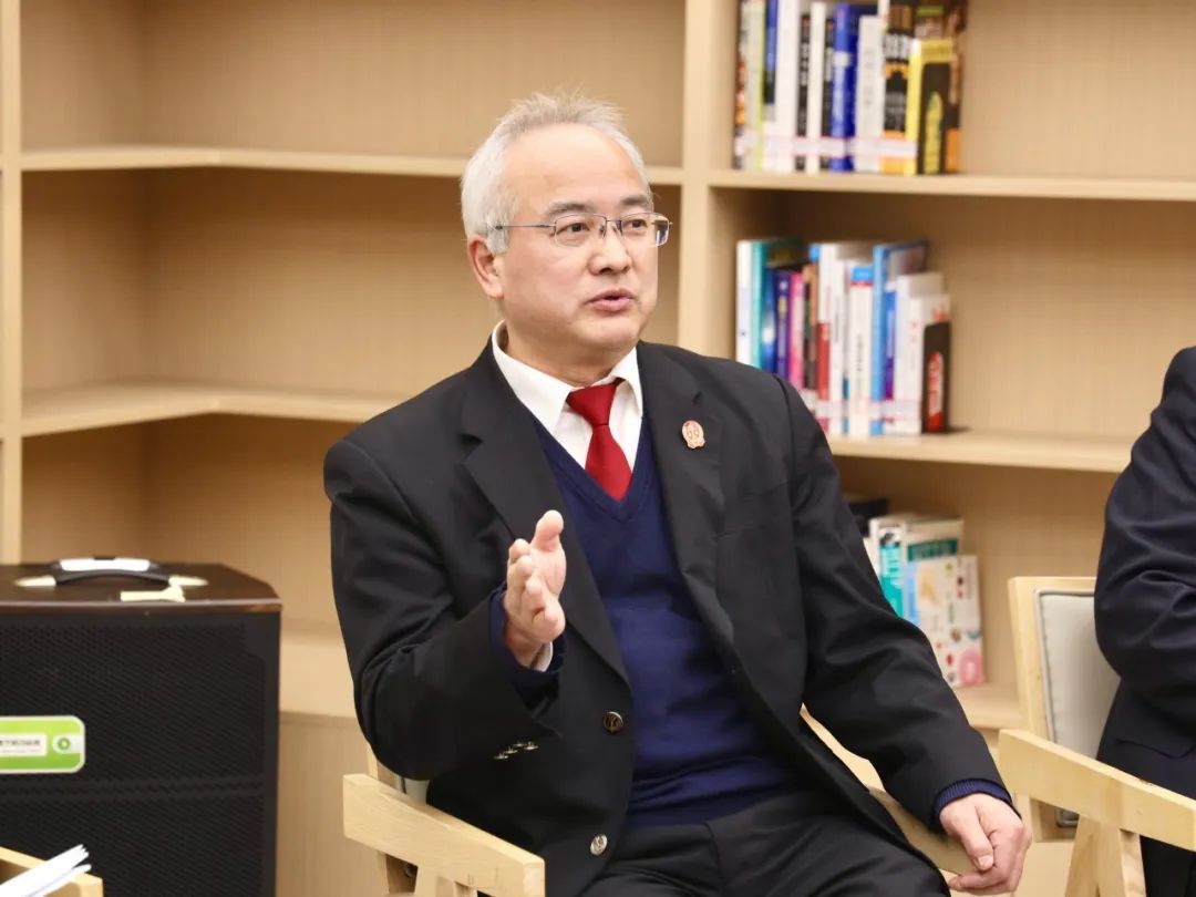 东湖高新区法院一案一席谈:代码与画布的对话