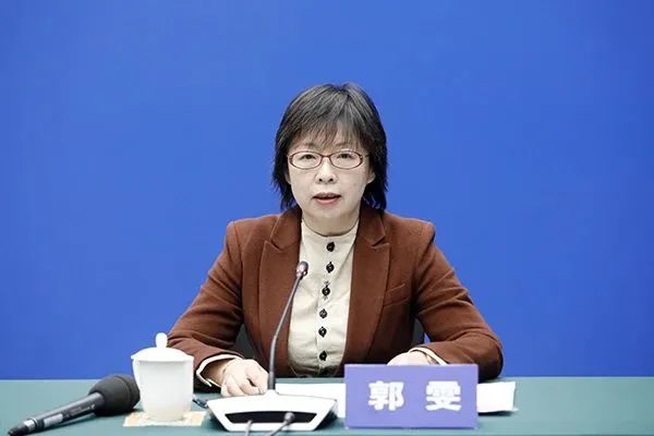 加快推进人工智能大模型在审查工作中的应用