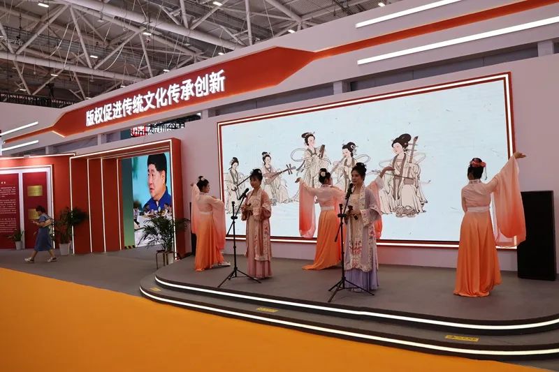 第二十一届文博会展区聚焦民间文艺版权保护