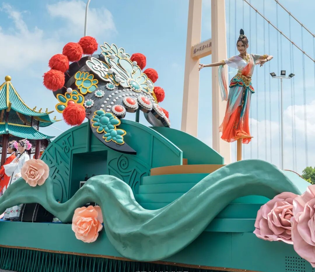 河山添锦绣——2025文旅IP花车大巡游活动