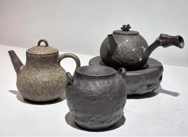 俏也不争春:湖北美院手工艺作品展