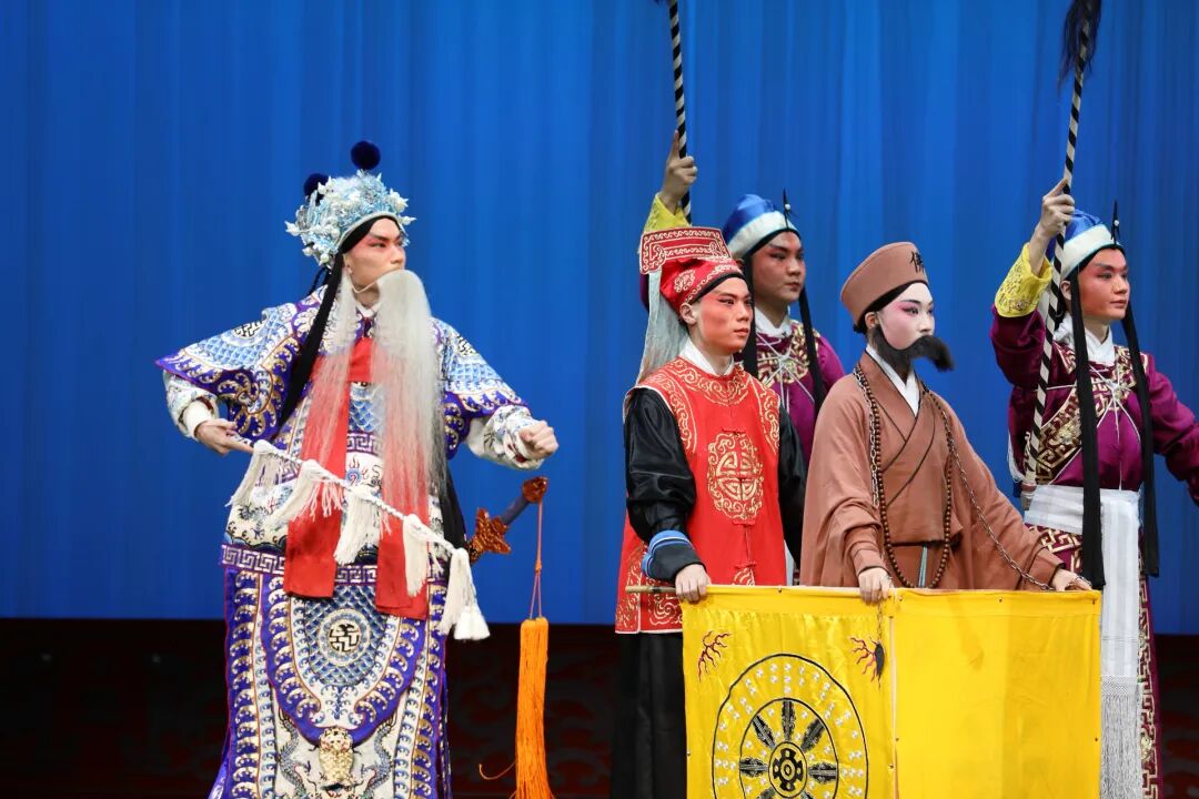 汉剧《打花鼓》《打囚车》《断桥》