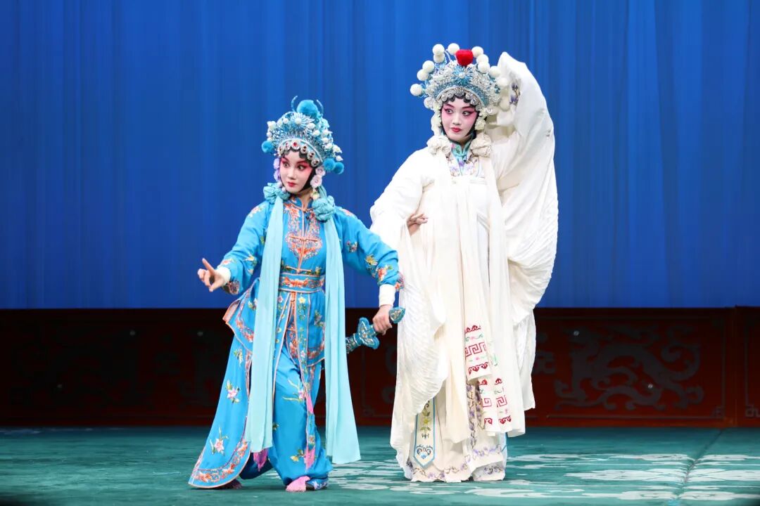 汉剧《打花鼓》《打囚车》《断桥》