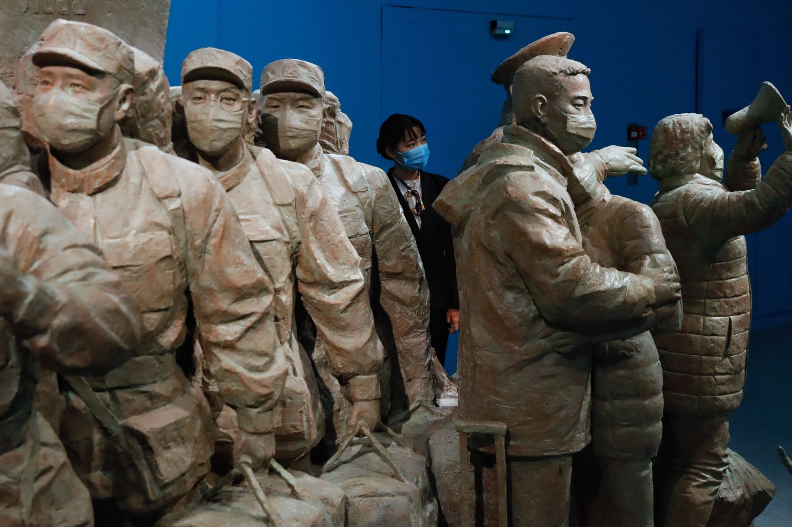 抗疫主题美术作品展在国博举办