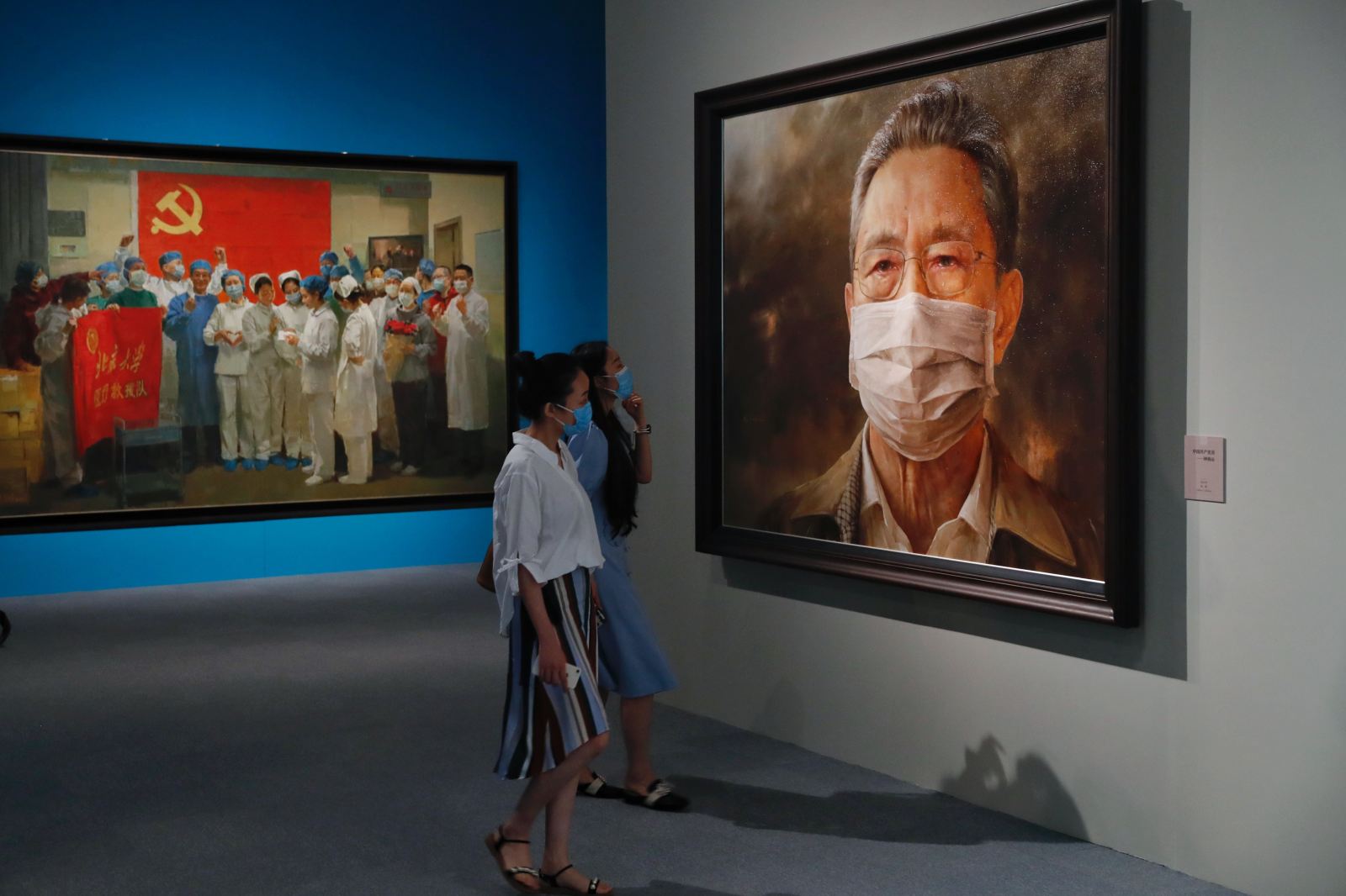 抗疫主题美术作品展在国博举办