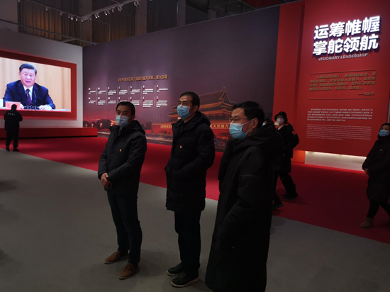 省版权保护中心参观武汉抗疫专题展