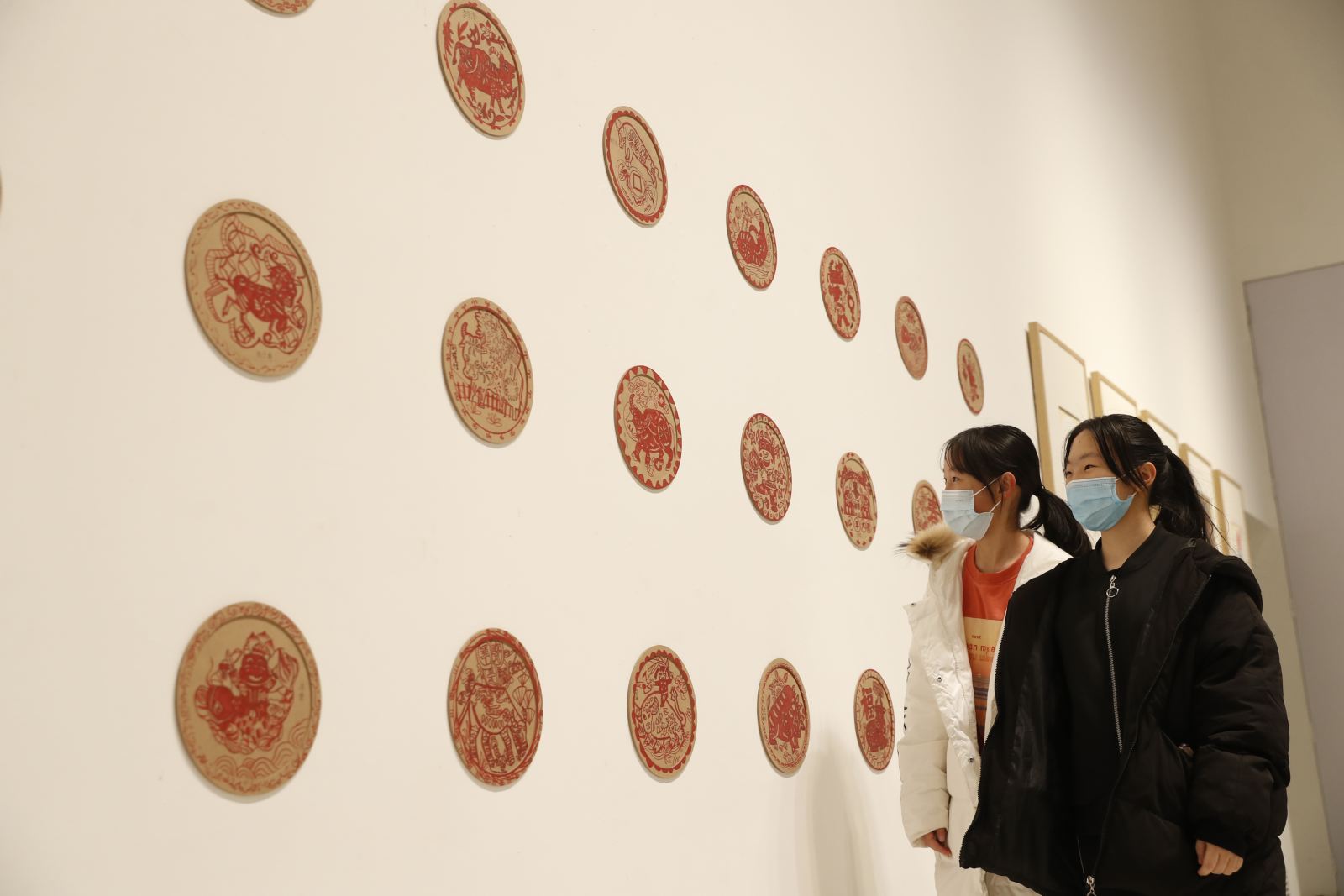 “牛劲十足”主题作品展开启新春文化季