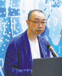 短视频:以发展眼光促维权 以共治思维促合作