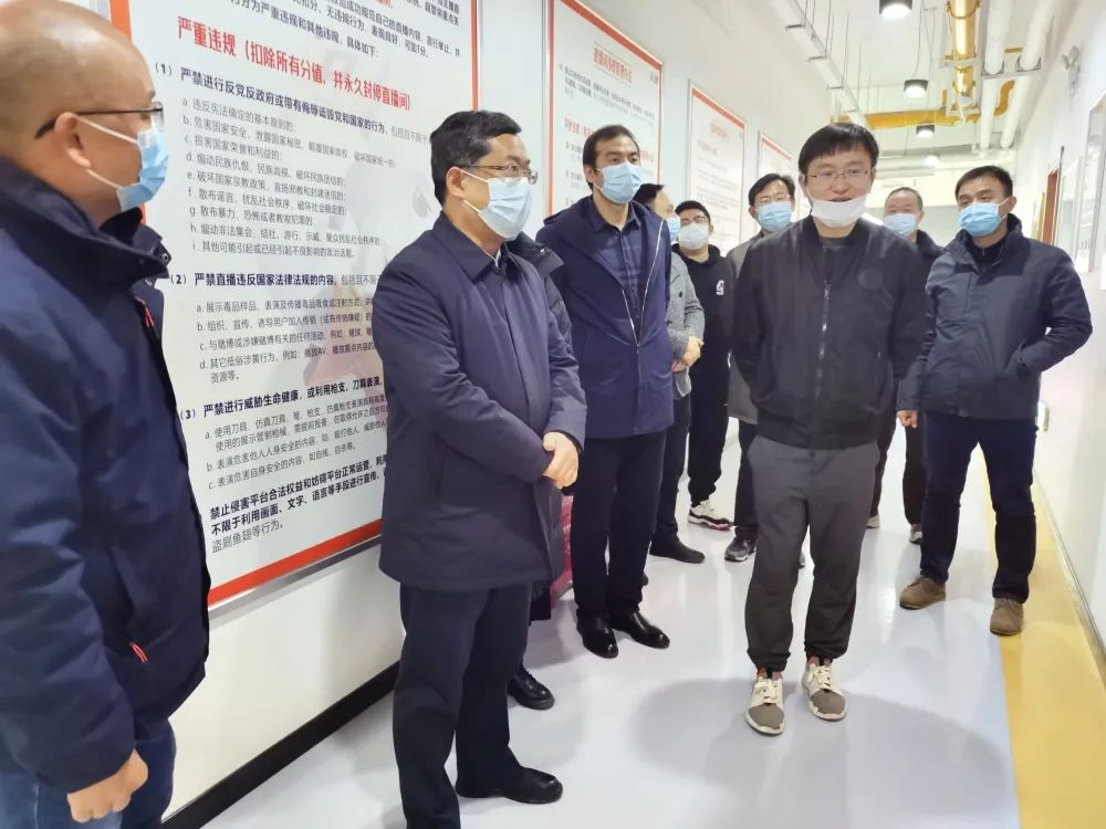副部长胡勇政调研东湖高新区重点文创企业